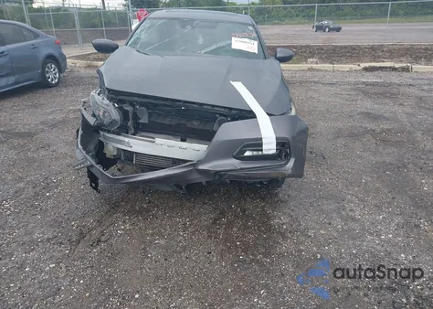 2018 Honda Accord Sport 2.0T z USA, uszkodzony, nr VIN 1HGCV2F32JA012191